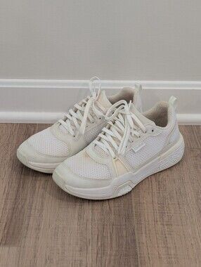 OluKai Anau Women’s Sneakers White Mesh Lace Up Shoes Size 8